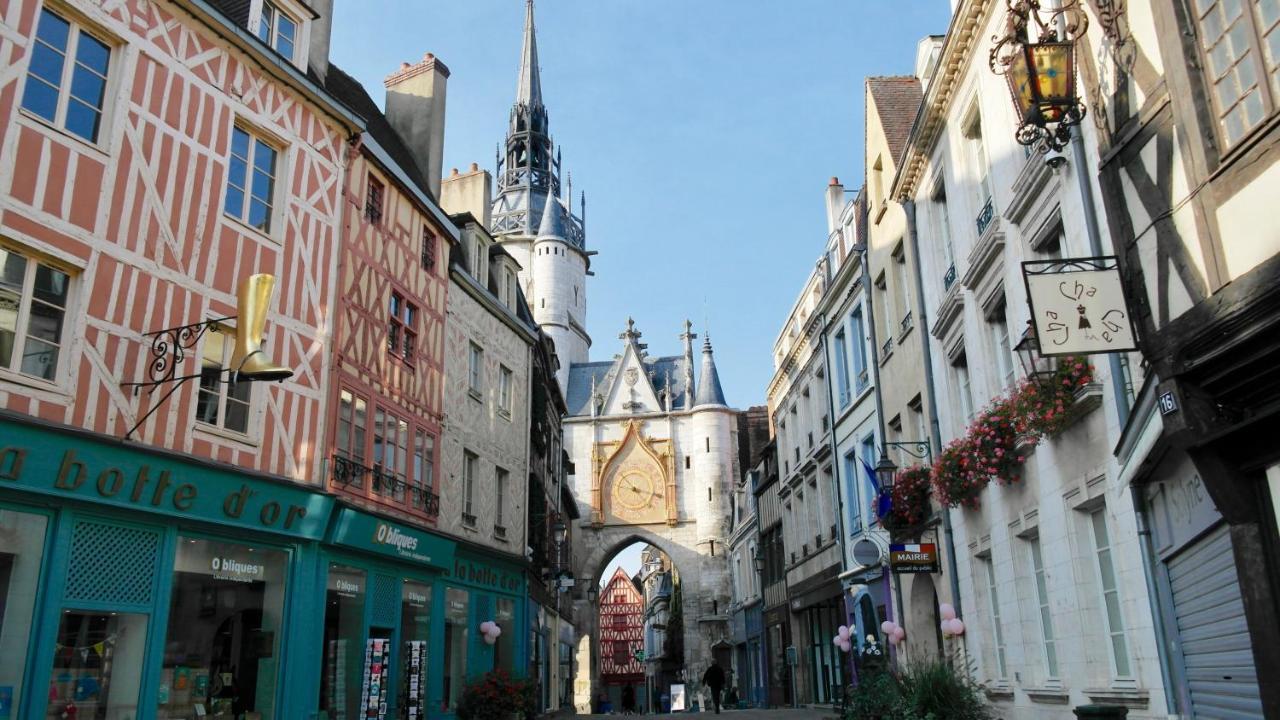 Modernité cœur du centre-ville Auxerre Extérieur photo